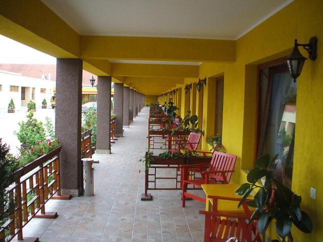 Motel Select Сату-Маре Екстер'єр фото